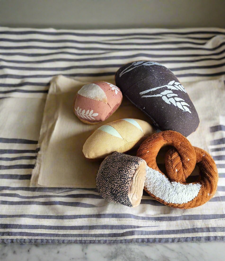 Play Food Pretzel, Bread rolls , tebirkes, Baguette