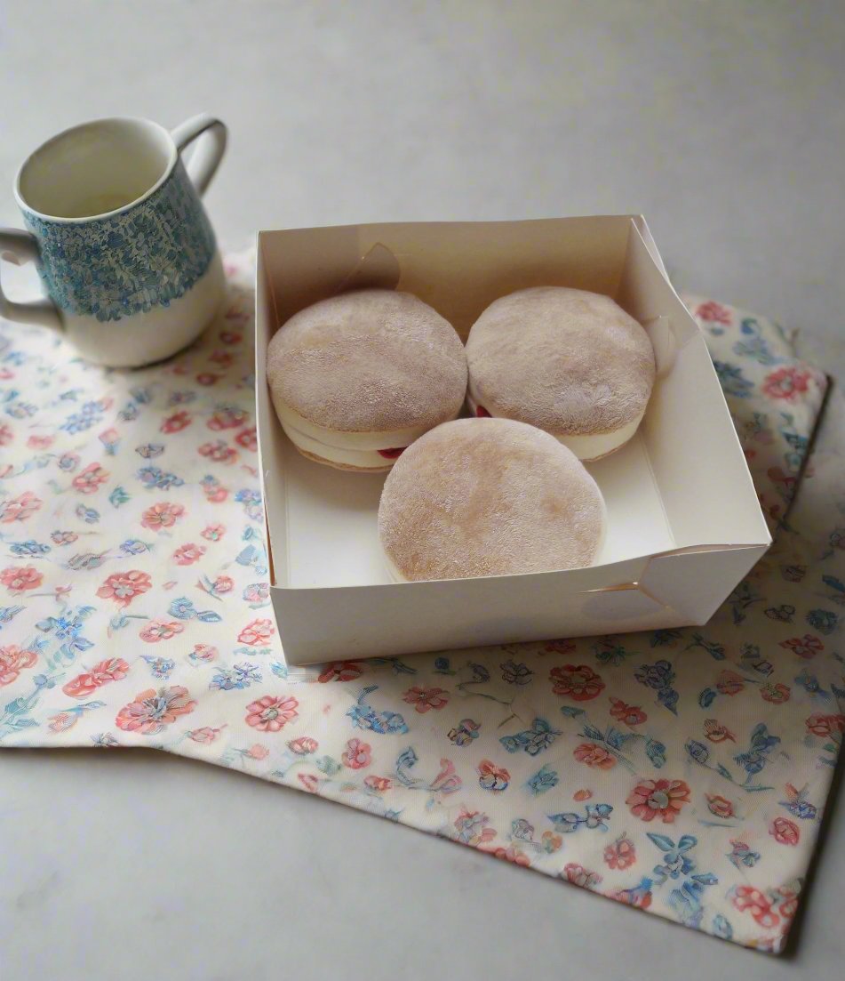 Handmade Velvet Berliner (Pfannkuchen)