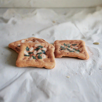 Fabric Play Food – Pumpkin & Sunflower Seed Crackers (3 pcs)