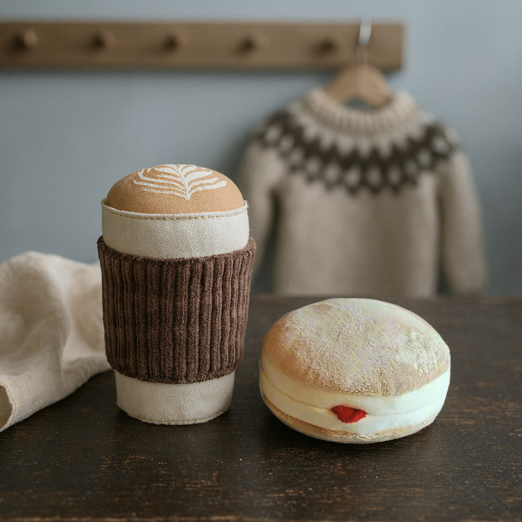 Plush Cappuccino To-Go – Handmade in Denmark (12 cm)